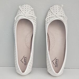 NWOT Cliffs By White Mountain Cheryl Ballet Flat